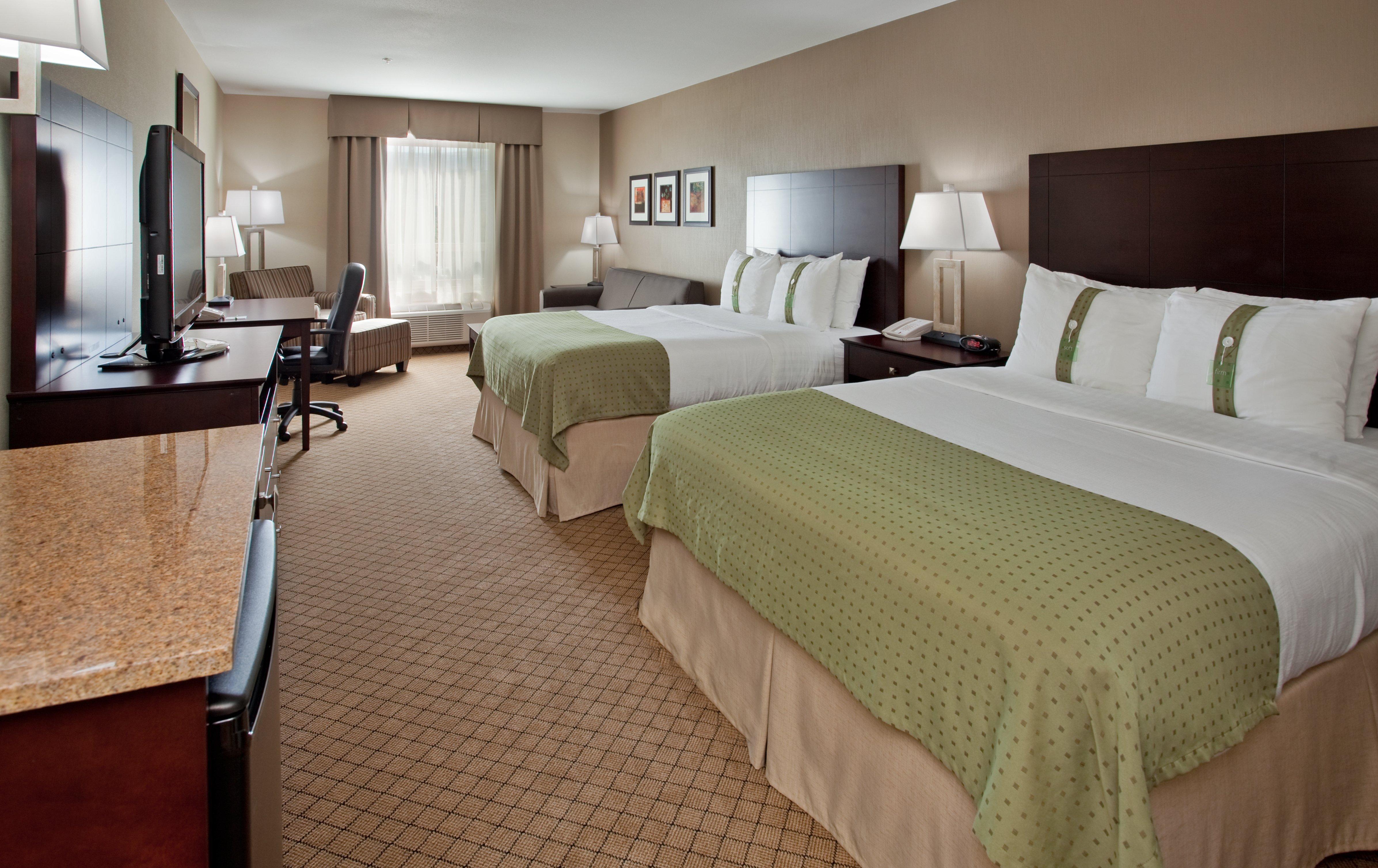 Holiday Inn Hotel And Suites-Kamloops By Ihg Exterior photo